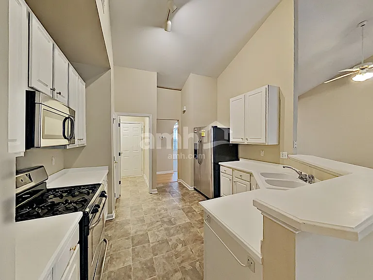2259 Howell Farms Trl NW — Photo 3