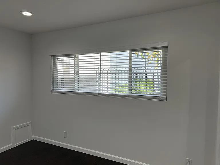 1327 S Saint Andrews Pl #3 — Photo 8
