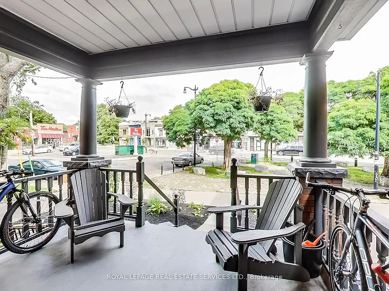 27 Saint Johns Rd — Photo 4