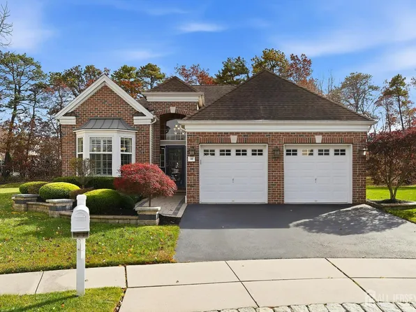 10 Iverness Ct, Forked River, NJ 08731