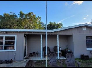 1090 Emerald Dr, Mount Dora, FL 32757