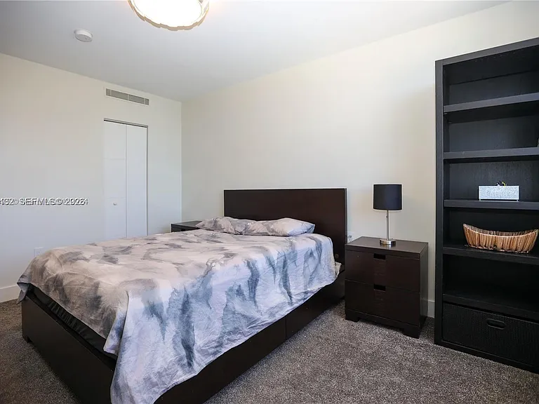 300 Bayview Dr #216 — Photo 14
