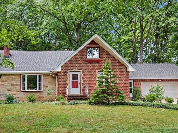 7550 Beverly Dr, Independence, OH 44131