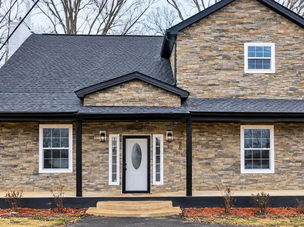 901 & 903 Kyle St, La Follette, TN 37766