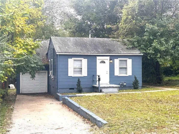 11219 E 24th St, Independence, MO 64052
