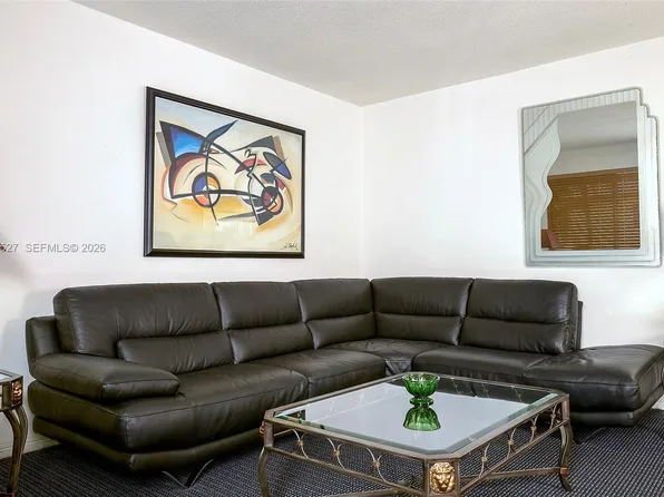 1748 Rodman St #117, Hollywood, FL 33020