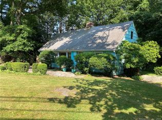 1 Clover Hill Dr, Stamford, CT 06902
