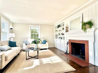 (Undisclosed Address), Bristol, RI 02809