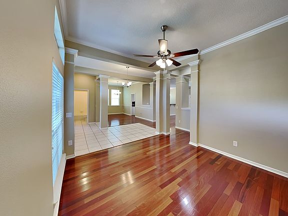 3rd image of 626 Westhampton Ct