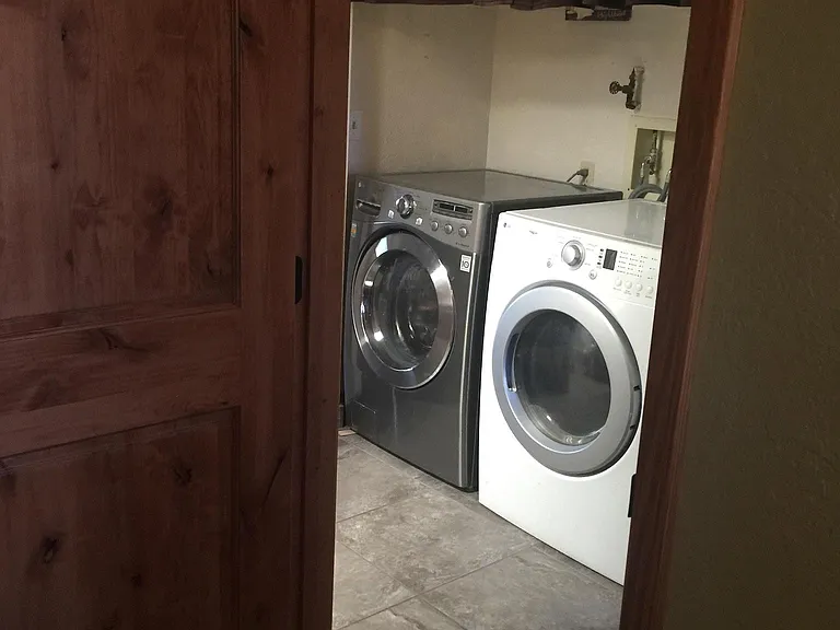 W Sheryl Dr — Photo 11