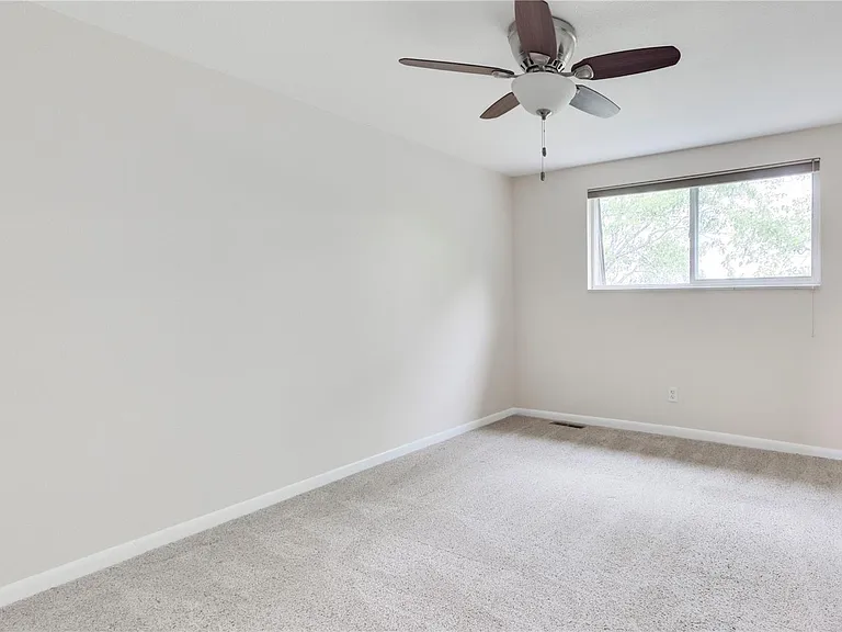 444 Gladiola St — Photo 16
