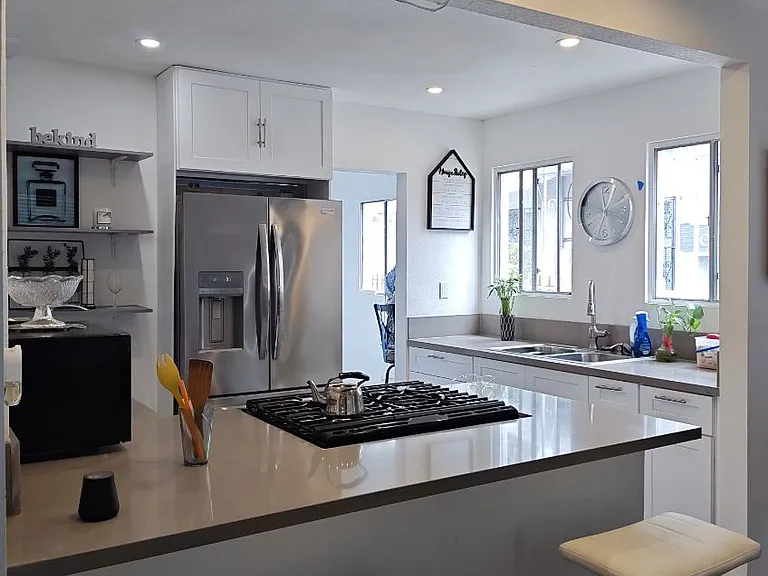701 W 62nd St #1 — Photo 1