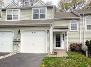 533 Ashton Cir, Feasterville Trevose, PA