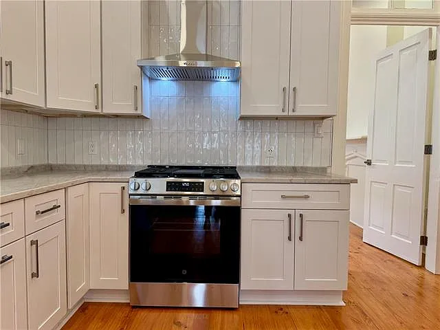 128 N Alexander St — Photo 8
