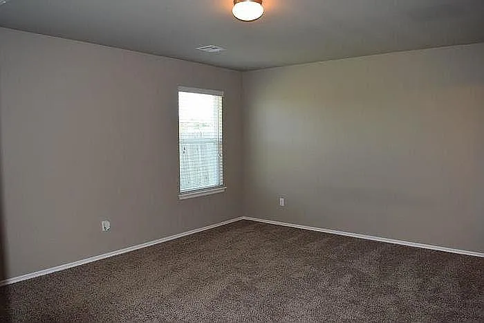 2412 Canyon Creek Dr — Photo 29