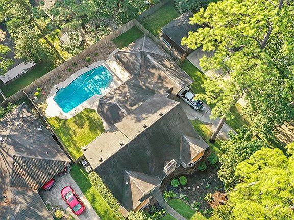 3rd image of 3310 Fawn Creek Dr