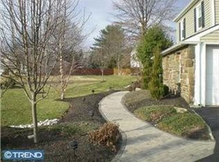 20 Bernard Dr, Morrisville, PA 19067