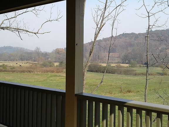 4th image of 1727 White Oak Frst