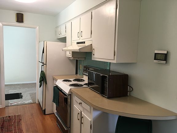 5th image of 5076 Evergreen Dr
