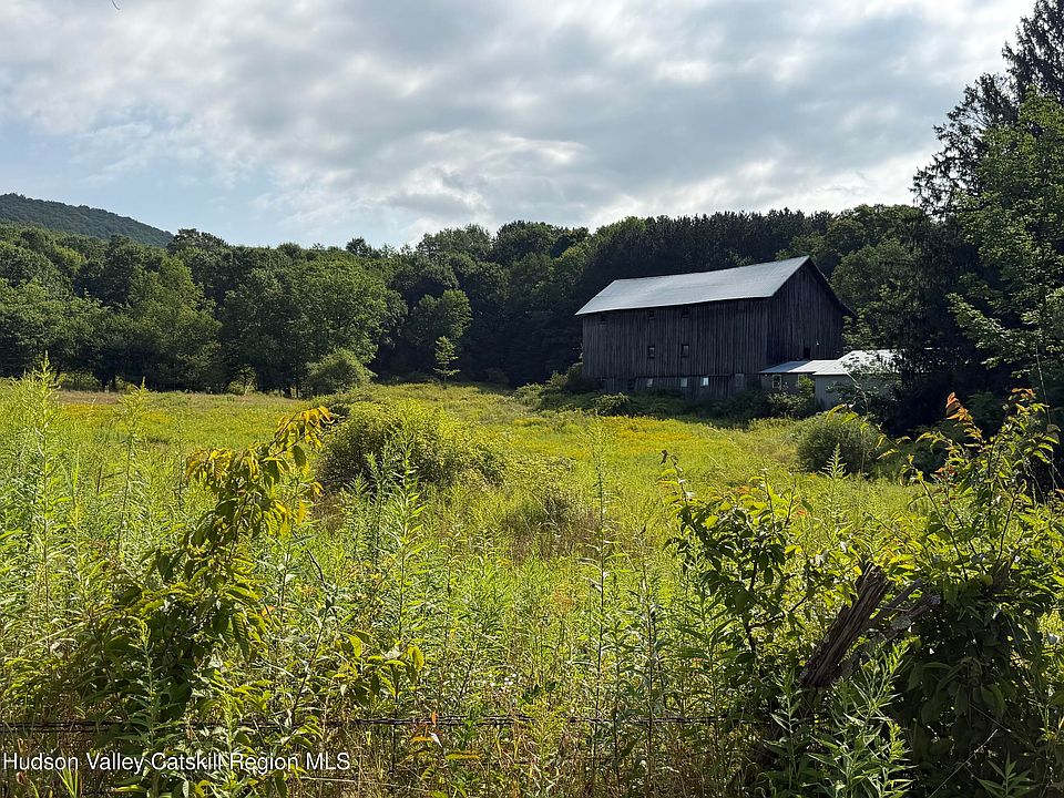 1st image of 1006 Gladstone Hollow Road