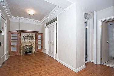 Rented by Barkoff Residential 