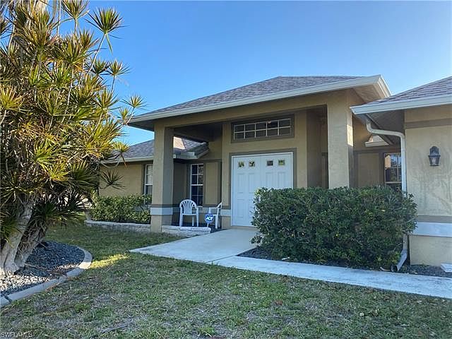 1st image of 411 SE 16th Pl