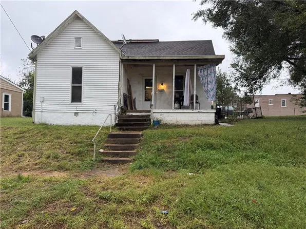 214 S 23rd St, Lexington, MO 64067