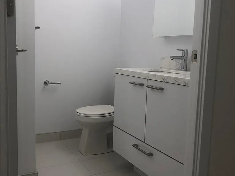 2221 Yonge St #3606 — Photo 4