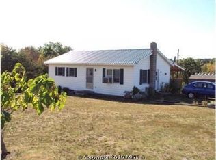 11 Azalea Ct, Berkeley Springs, WV 25411