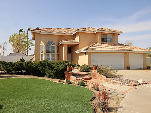 3005 Chuckwagon Rd, Palmdale, CA 93550