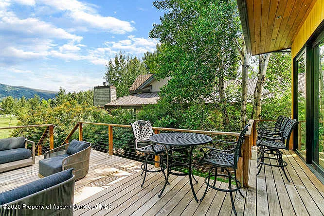 1250 Snowbunny Ln — Photo 8