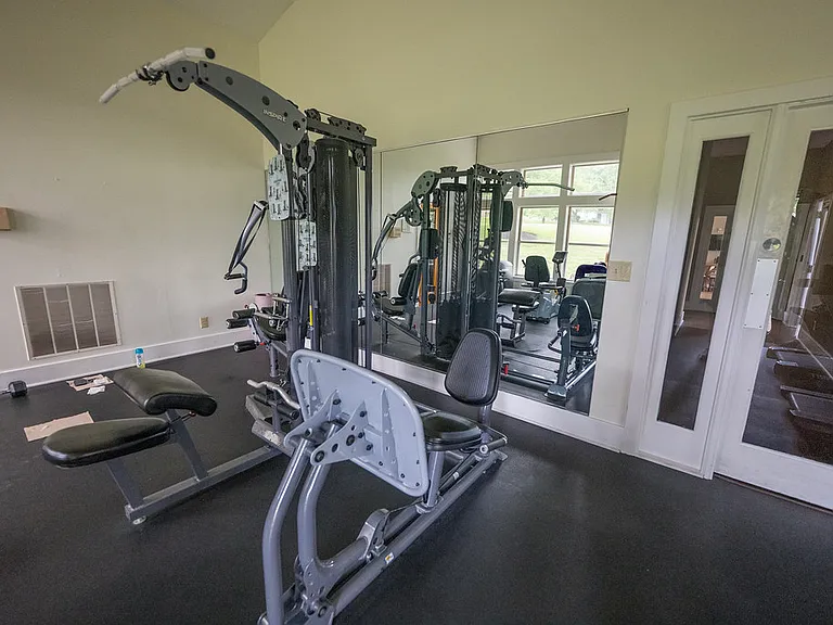 Universal Gym