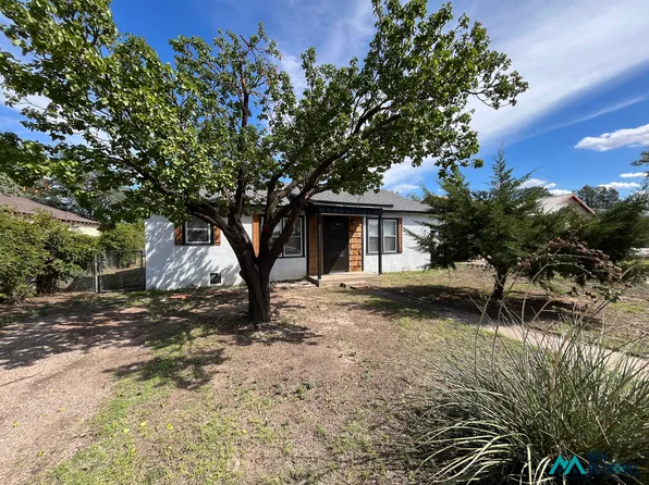 1705 S Avenue C, Portales, NM 88130