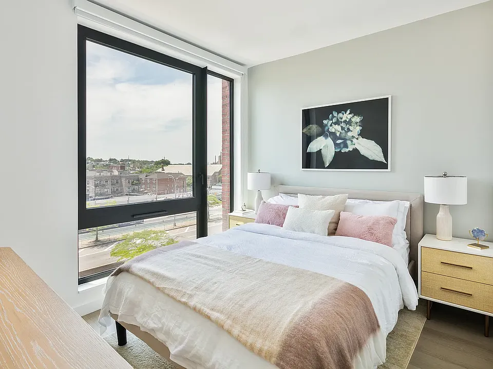 72-01 Queens Blvd #514
