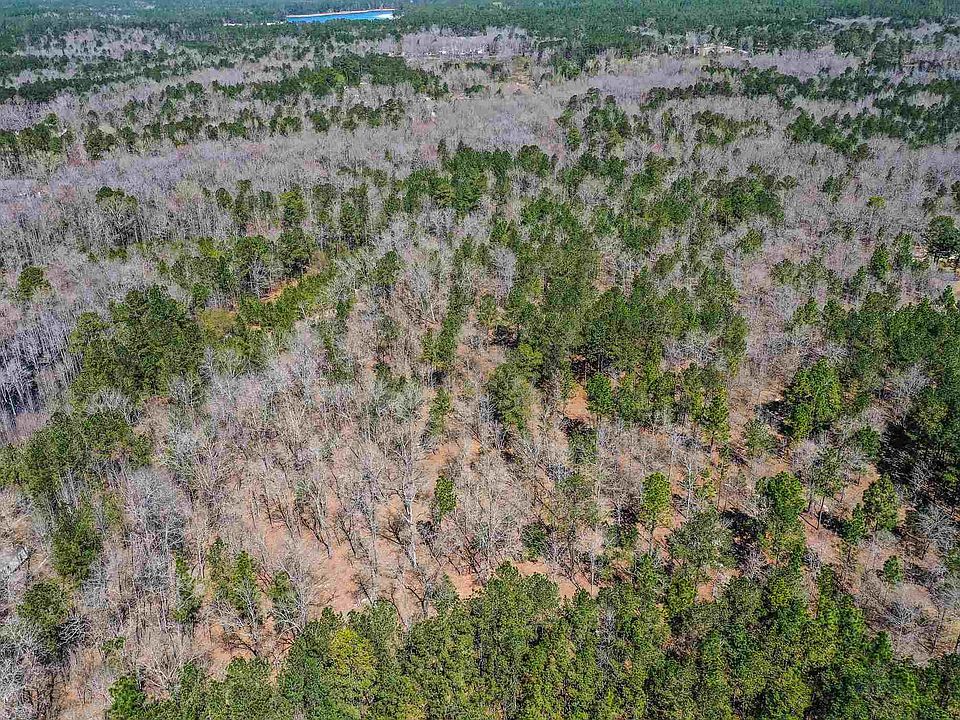2nd image of 3949 Roberts Rd