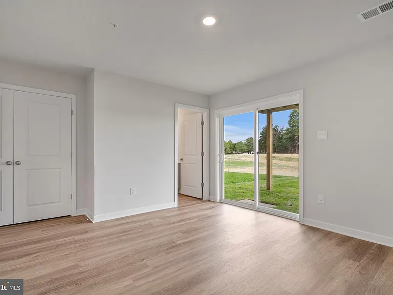 16639 Green Glade Dr — Photo 28