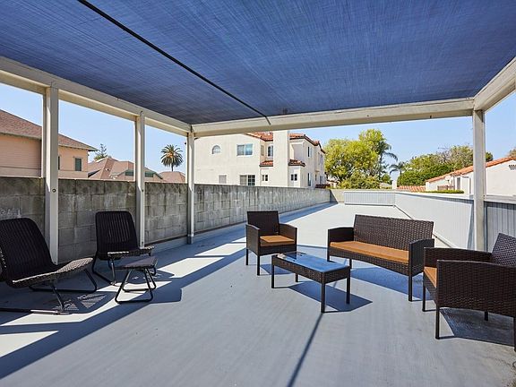 3rd image of 381 Waldo Ave #4