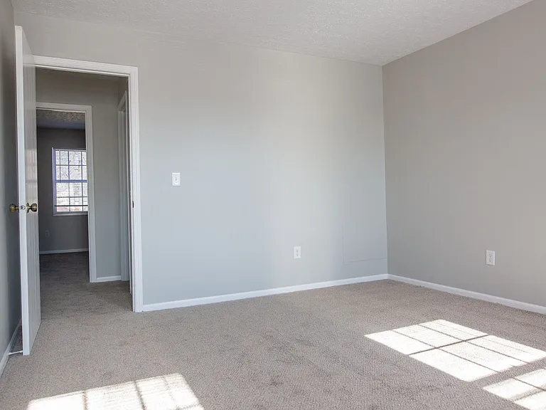 7778 Deercrest Ct — Photo 34