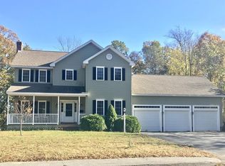 90 Rockland Rd, Auburn, MA 01501