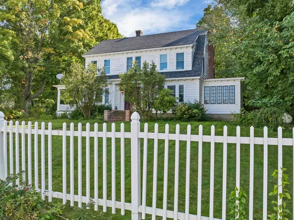 6 Arch Street, Northfield, NH 03276