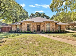 6204 Amicable Dr, Arlington, TX 76016