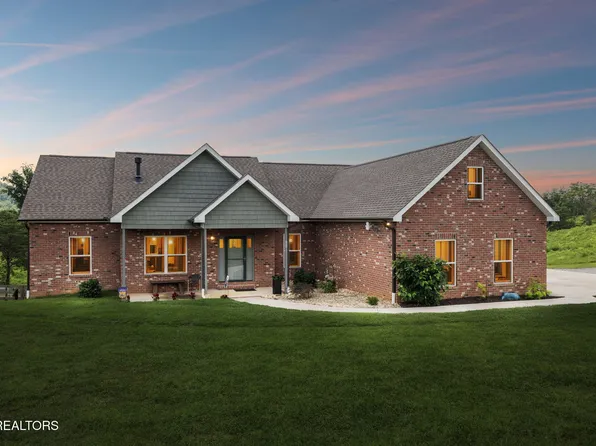 153 Martingale Way, Maryville, TN 37801