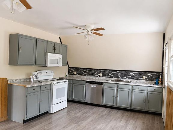4th image of 201 Zenith Ln
