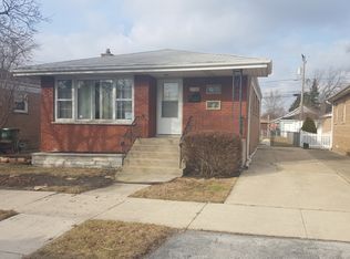 2708 W 97th Pl, Evergreen Park, IL