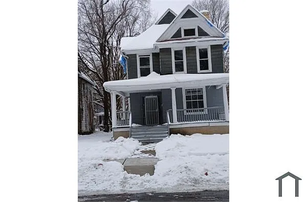 964 N Court St photo 1