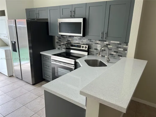 85 SW 16th Ave, Homestead, FL 33030