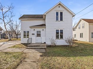 110 1st St SW, Melrose, MN 56352