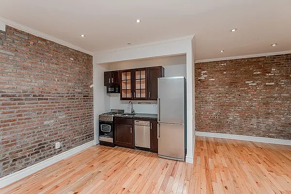 Rented by REAL New York | media 3