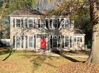 8213 Meadowdale Ln, Charlotte, NC 28227