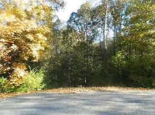 12 Autumn Ln, Cleveland, GA 30528